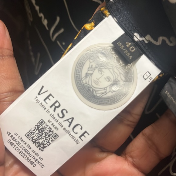 Authentic Versace signature button down shirt. - Picture 5 of 5